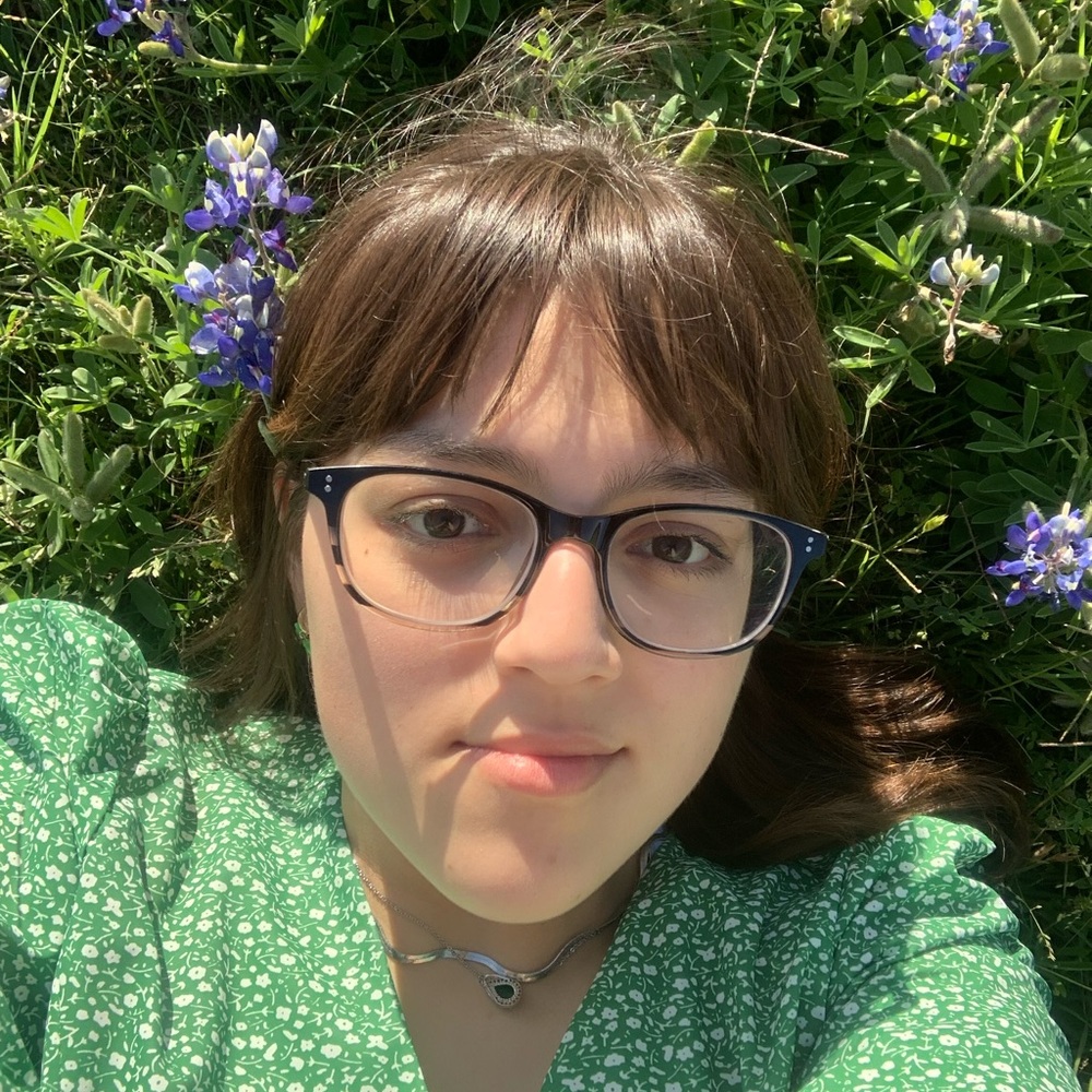 Meet your Posher, Luli